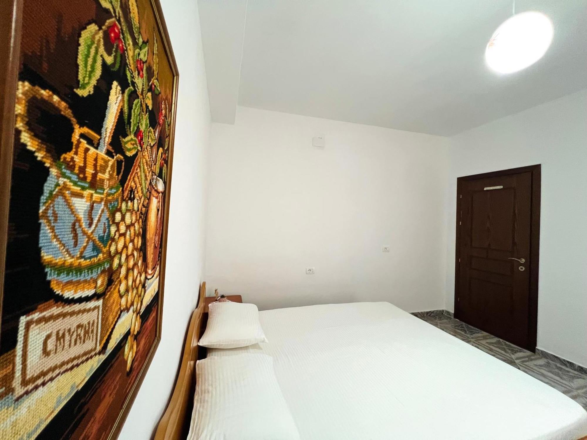 Villa Ensalv Berat - Apartment - Room - Penthouse Exteriér fotografie